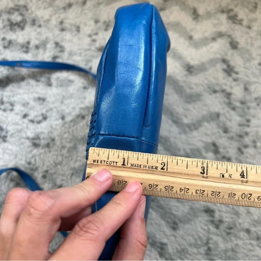 Vintage Caressa Spain Blue Leather Crossbody Bag - Picture 14 of 15